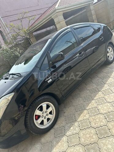 Toyota Prius-11