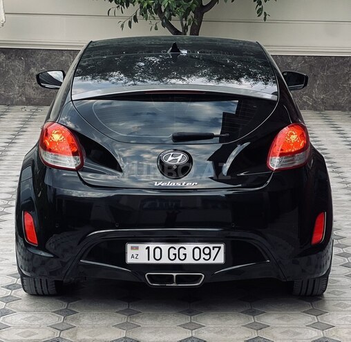 Hyundai Veloster-20