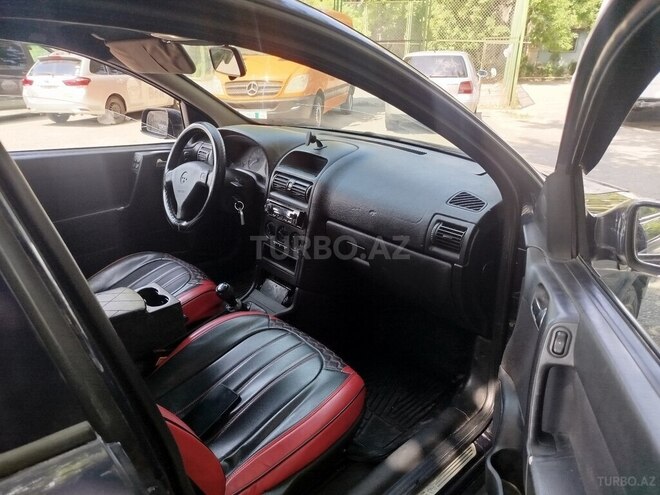 Opel Astra-12