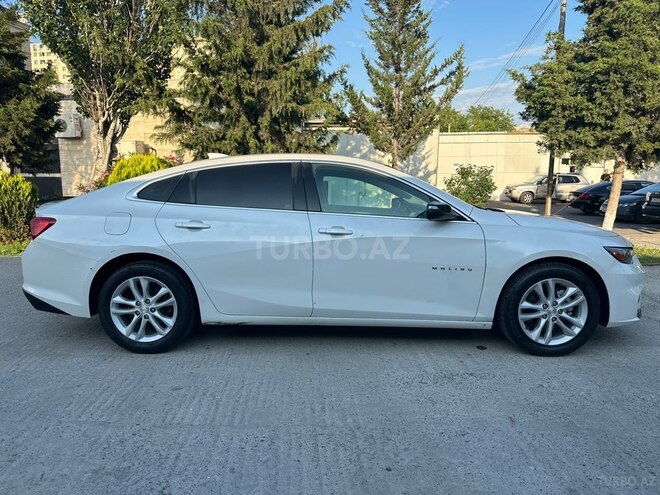 Chevrolet Malibu-12