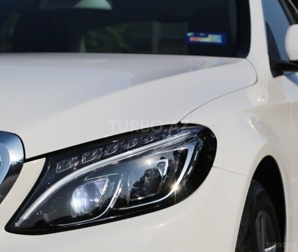 Mercedes C 220 d-14