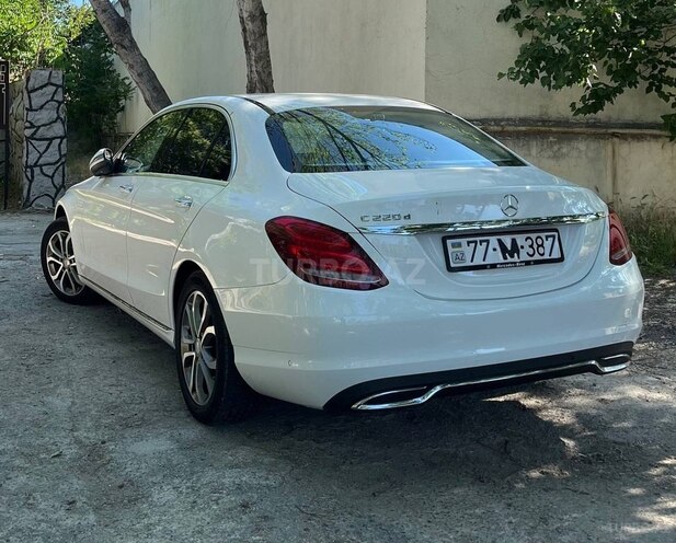 Mercedes C 220 d-13