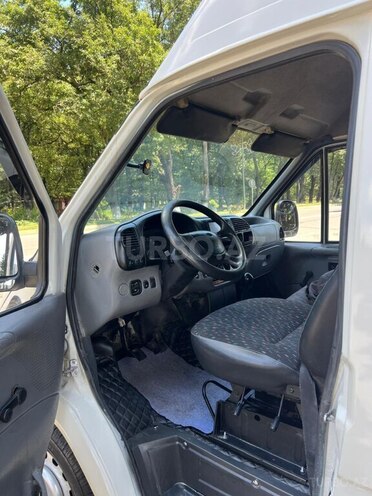 Ford Transit-11