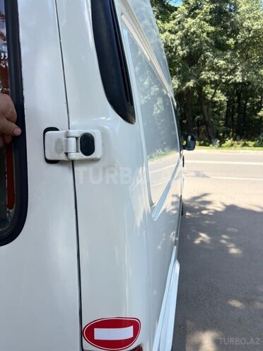 Ford Transit-18