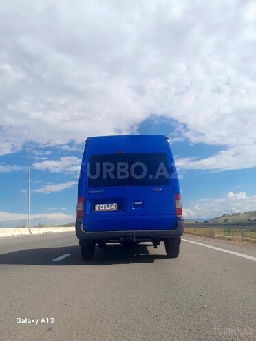 Ford Transit-8