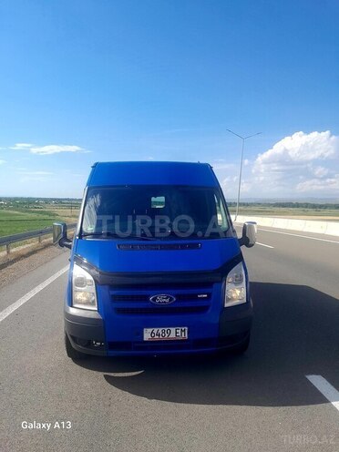 Ford Transit-14
