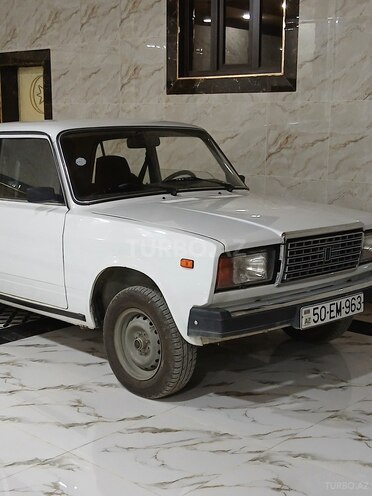 LADA (VAZ) 2107-1