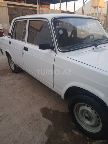 LADA (VAZ) 2107-8