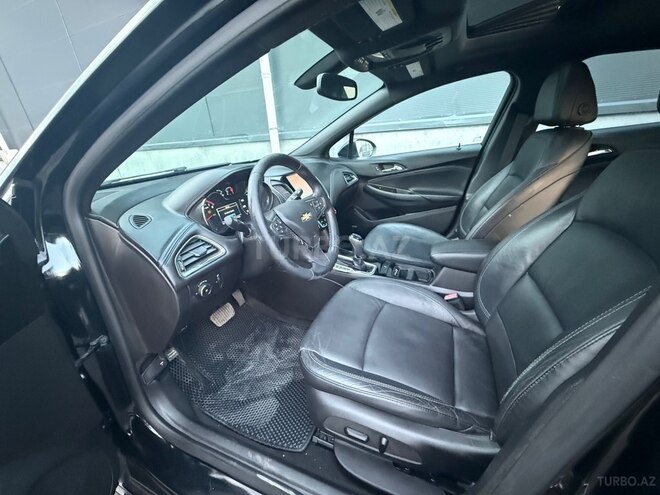 Chevrolet Cruze-16
