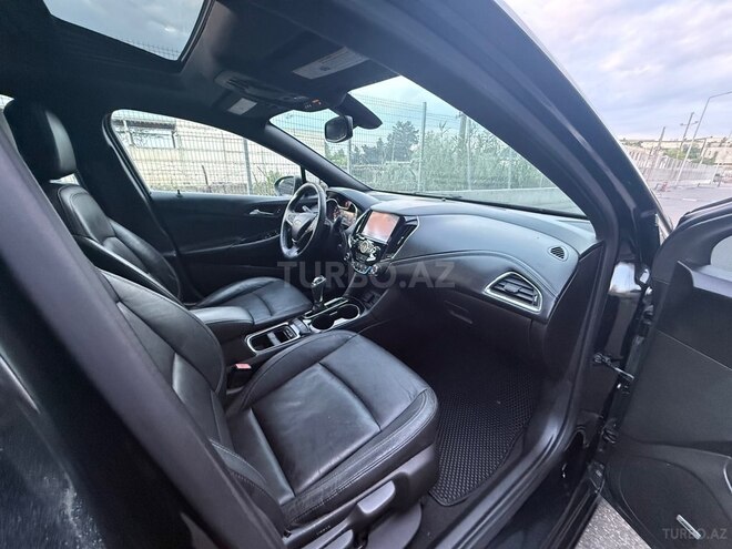 Chevrolet Cruze-11