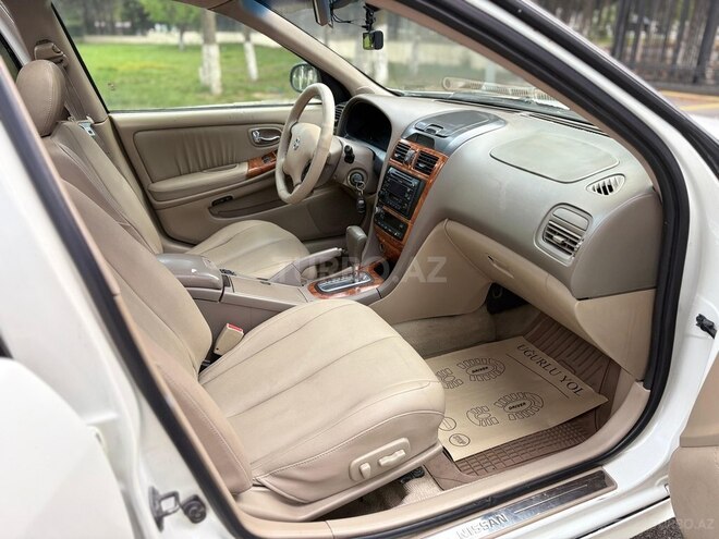 Nissan Maxima-18