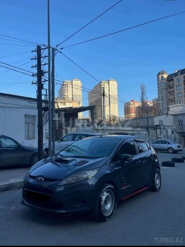 Ford Fiesta-3