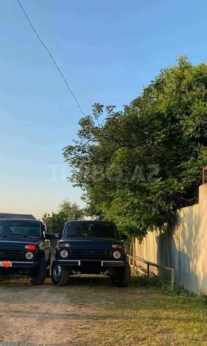 LADA (VAZ) Niva-2