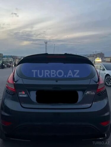 Ford Fiesta-7