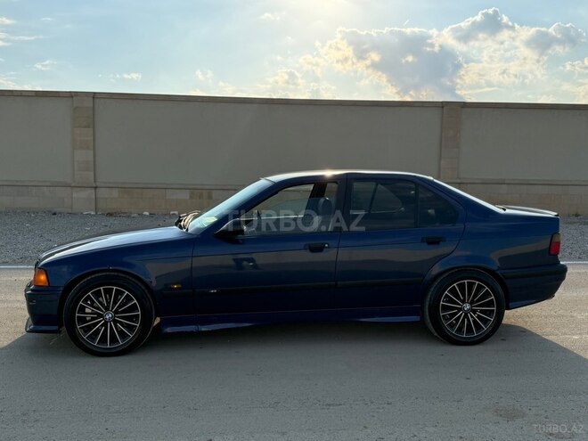 BMW 318-7