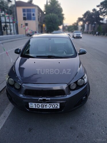 Chevrolet Aveo-1