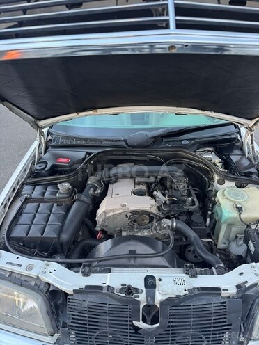 Mercedes C 230-8