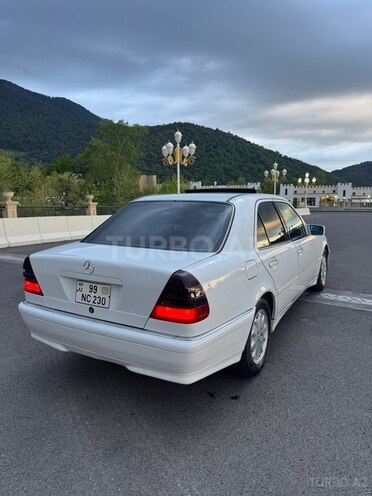 Mercedes C 230-7