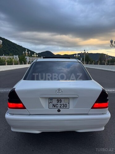 Mercedes C 230-9