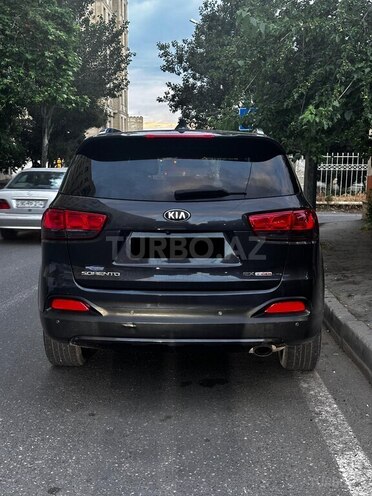 Kia Sorento-2
