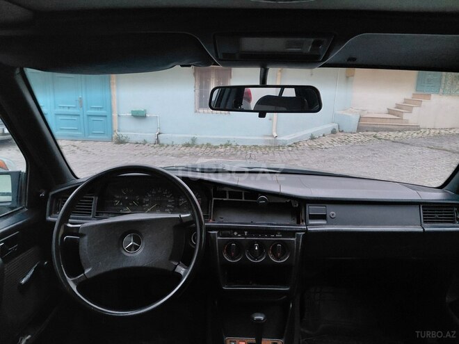 Mercedes 190-3