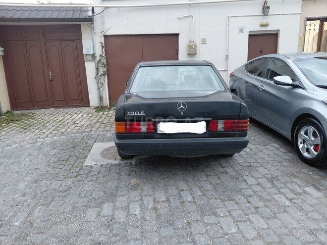 Mercedes 190-4