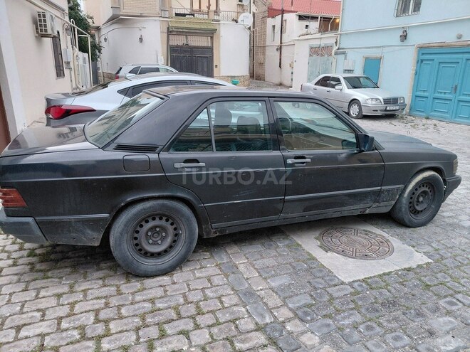 Mercedes 190-6