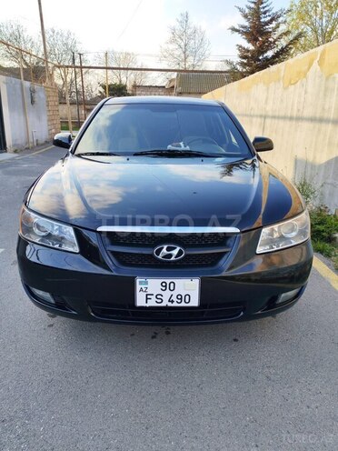 Hyundai Sonata-1