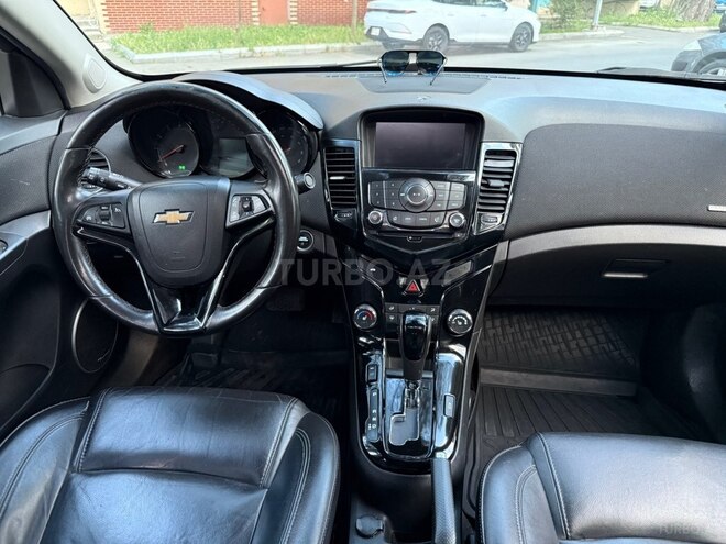 Chevrolet Cruze-15