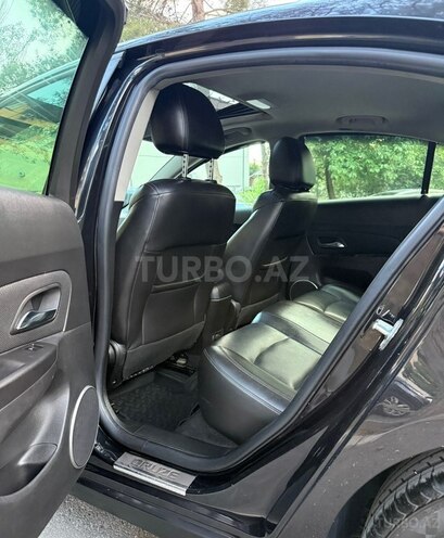 Chevrolet Cruze-14