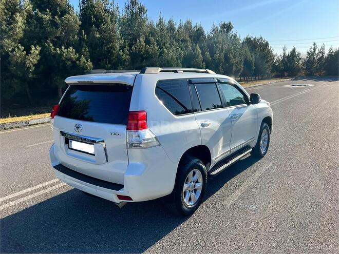 Toyota Land Cruiser Prado-7