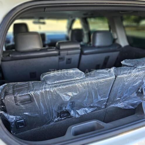 Toyota Land Cruiser Prado-14