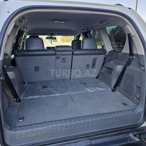 Toyota Land Cruiser Prado-9