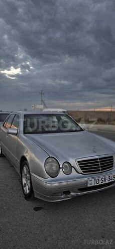 Mercedes E 240-12