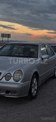Mercedes E 240-15