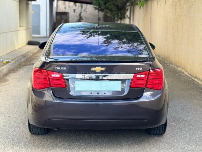 Chevrolet Cruze-5