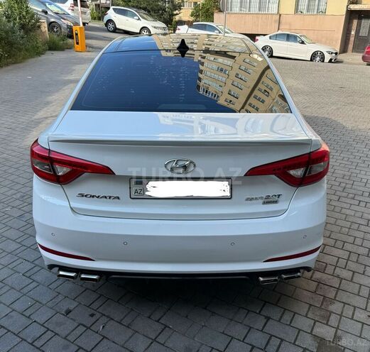 Hyundai Sonata-5