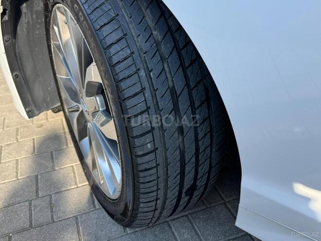 Hyundai Sonata-2