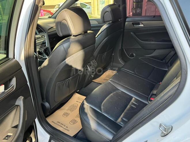 Hyundai Sonata-9