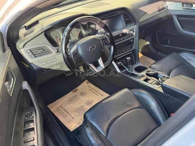 Hyundai Sonata-8