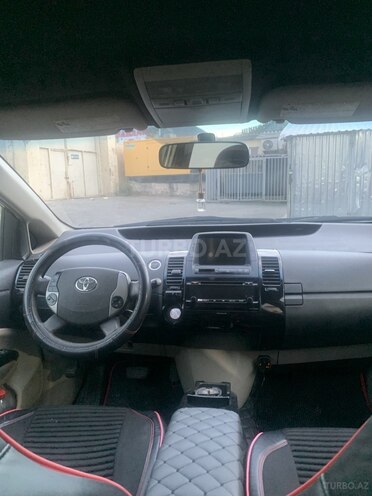 Toyota Prius-6