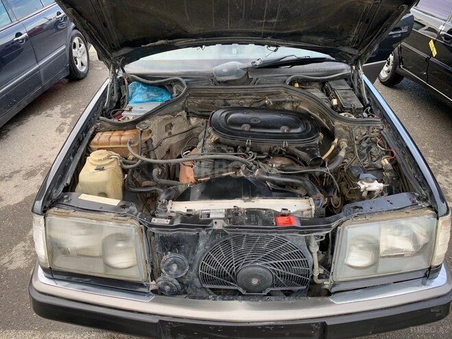 Mercedes 200 E-3