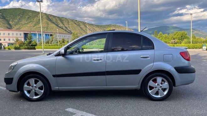 Kia Rio-7