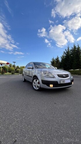 Kia Rio-4