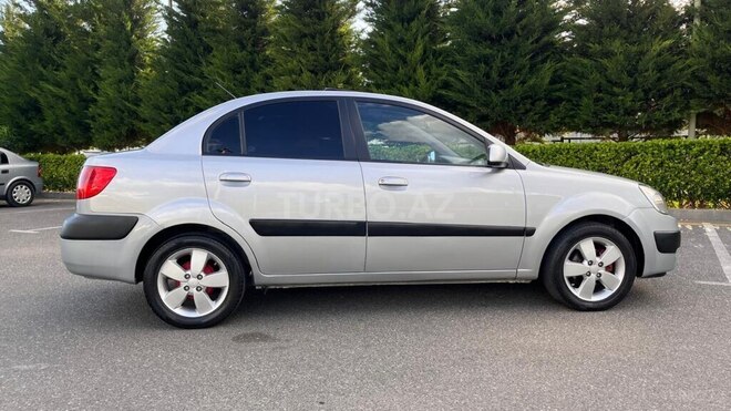 Kia Rio-11