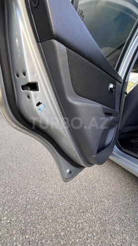 Kia Rio-19