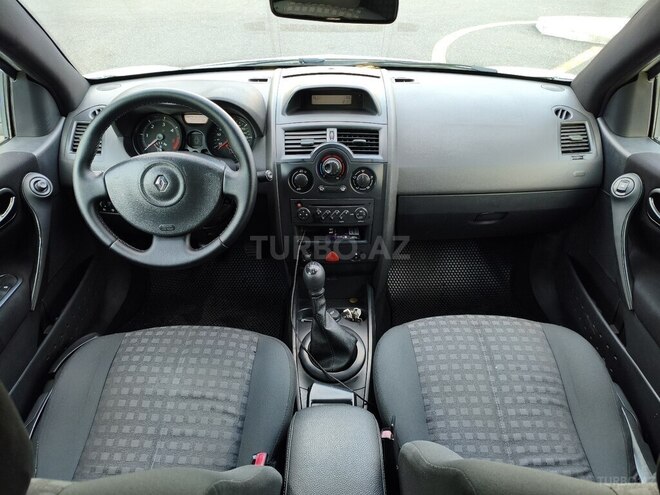 Renault Megane-9