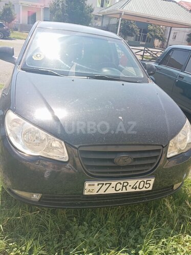 Hyundai Elantra-1