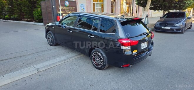 Toyota Corolla Fielder-3