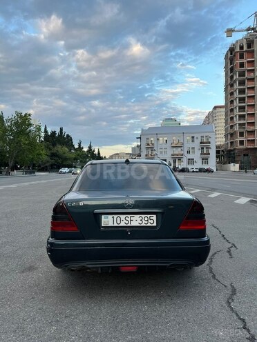 Mercedes C 200-2